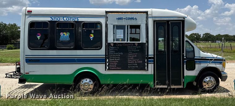 image for item DX5526 1998 Ford E350 food truck