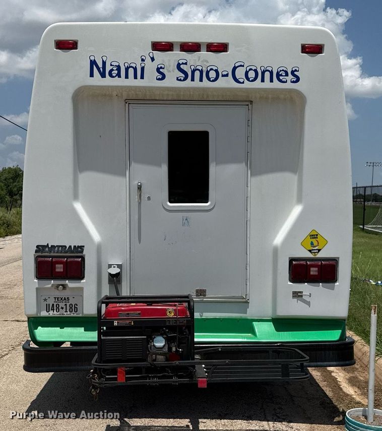 image for item DX5526 1998 Ford E350 food truck