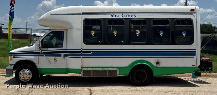 image for item DX5526 1998 Ford E350 food truck