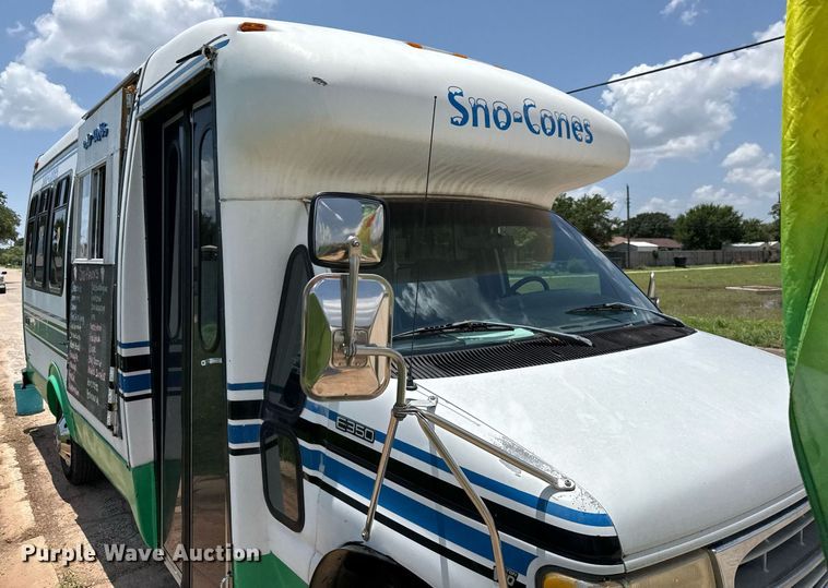 image for item DX5526 1998 Ford E350 food truck