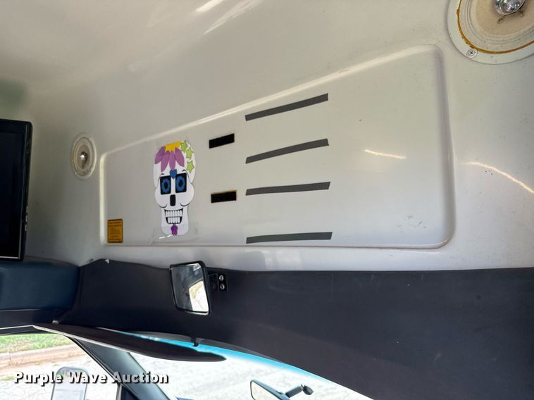 image for item DX5526 1998 Ford E350 food truck