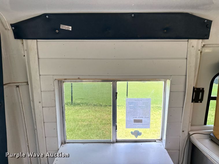 image for item DX5526 1998 Ford E350 food truck