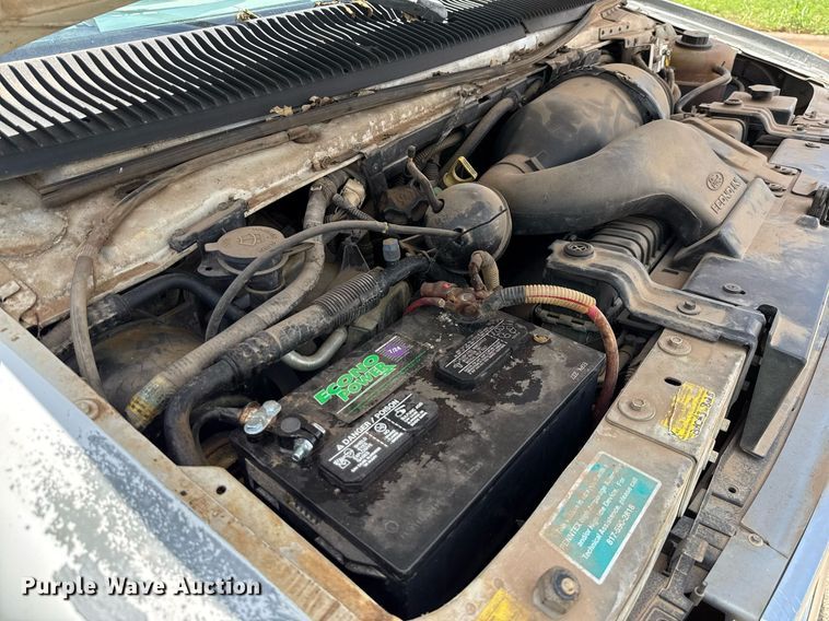 image for item DX5526 1998 Ford E350 food truck