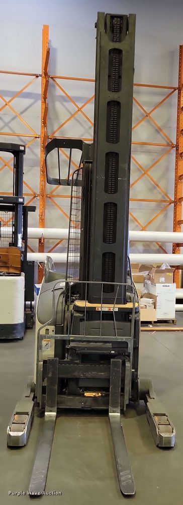 image for item DX7001 2016 Crown RM6025-45 reach truck