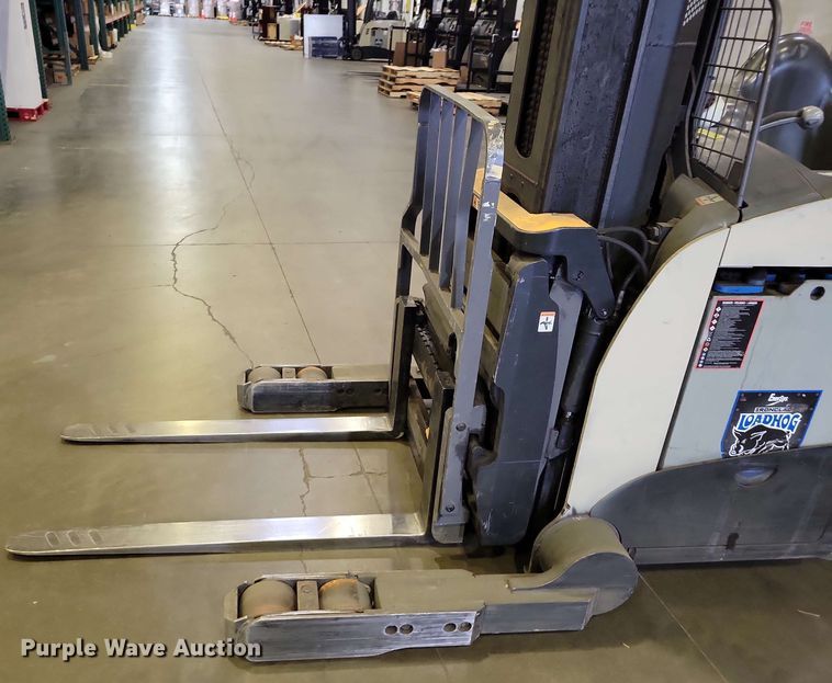 image for item DX7001 2016 Crown RM6025-45 reach truck