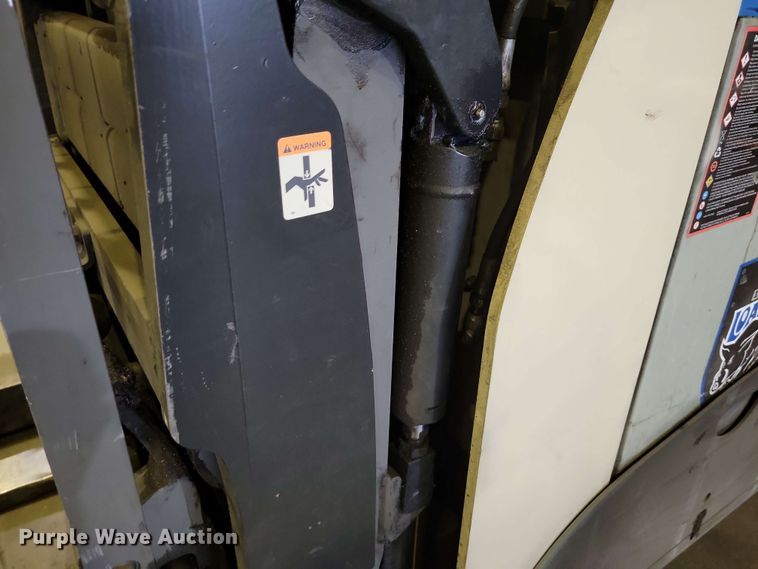 image for item DX7001 2016 Crown RM6025-45 reach truck