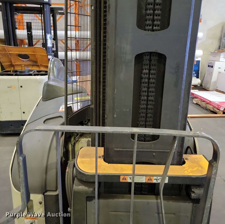 image for item DX7001 2016 Crown RM6025-45 reach truck