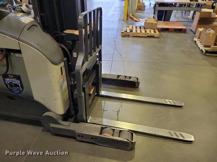 image for item DX7001 2016 Crown RM6025-45 reach truck