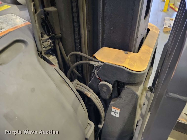 image for item DX7001 2016 Crown RM6025-45 reach truck