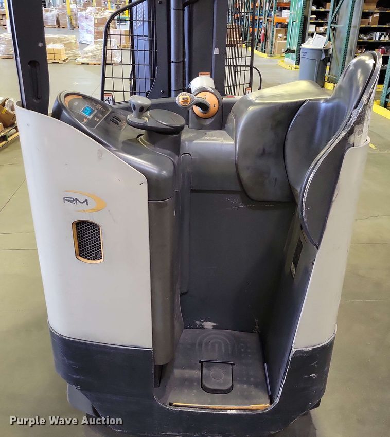 image for item DX7001 2016 Crown RM6025-45 reach truck