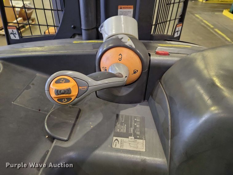 image for item DX7001 2016 Crown RM6025-45 reach truck