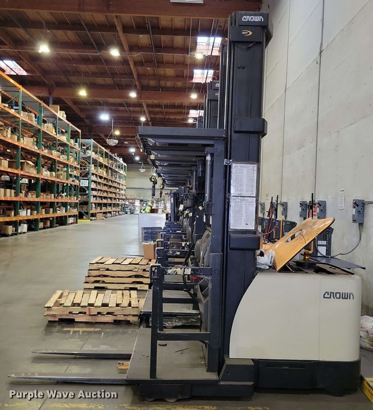 image for item DX7002 2016 Crown SP4050-30 order picker