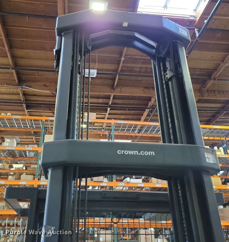 image for item DX7002 2016 Crown SP4050-30 order picker