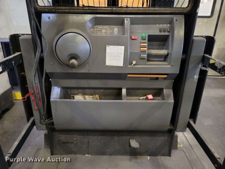 image for item DX7002 2016 Crown SP4050-30 order picker