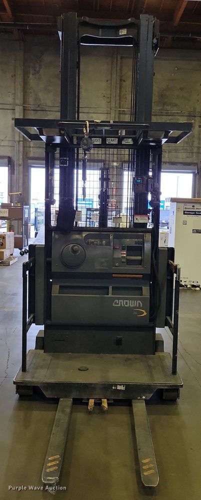 image for item DX7003 2016 Crown SP4050-30 order picker