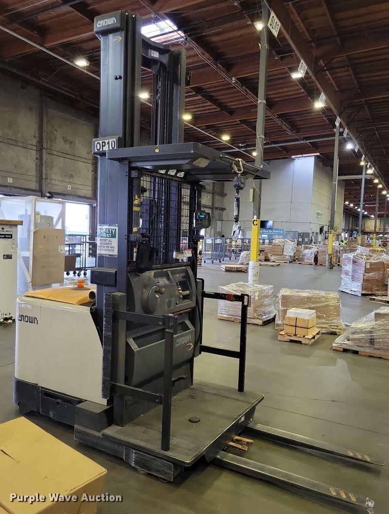 image for item DX7003 2016 Crown SP4050-30 order picker