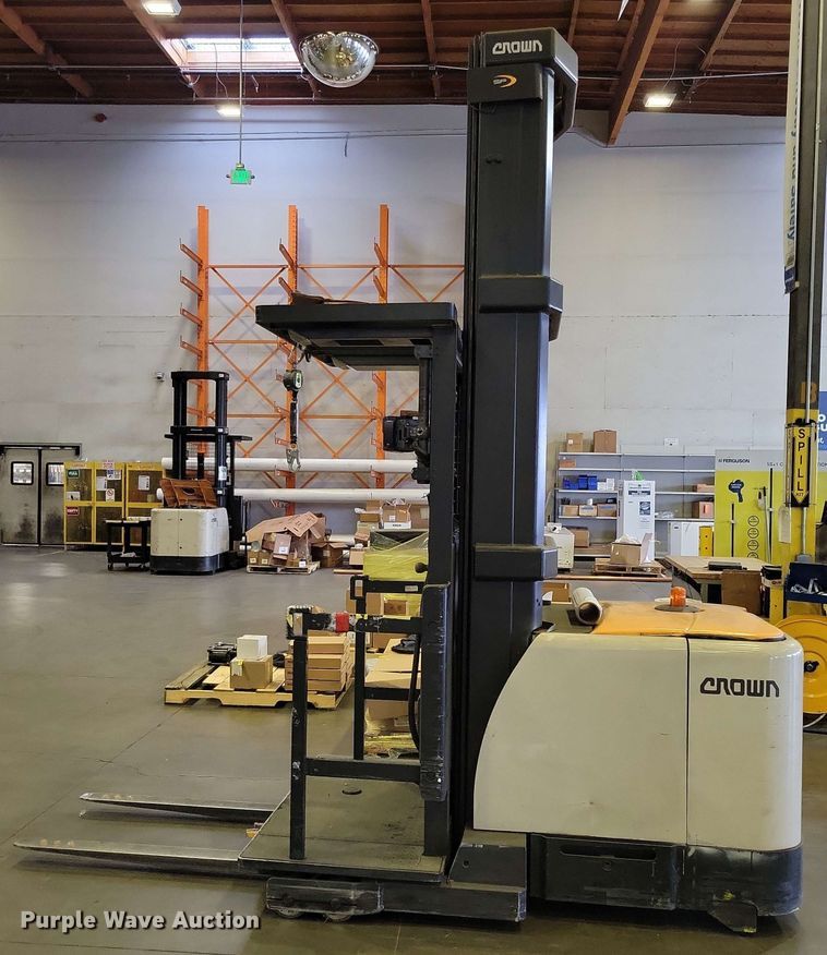 image for item DX7003 2016 Crown SP4050-30 order picker