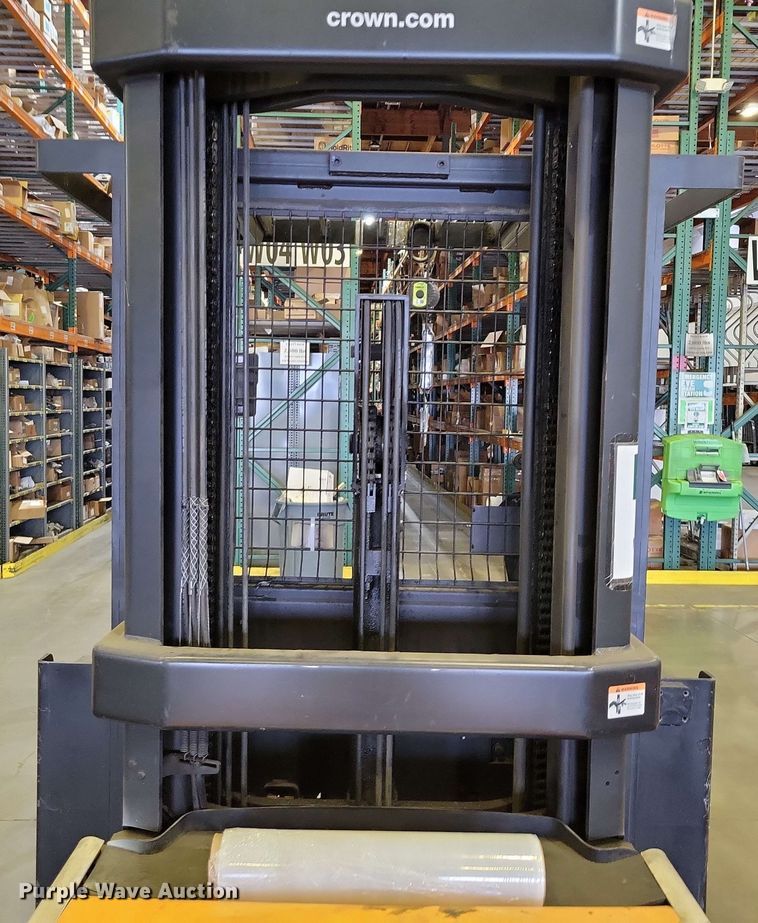 image for item DX7003 2016 Crown SP4050-30 order picker