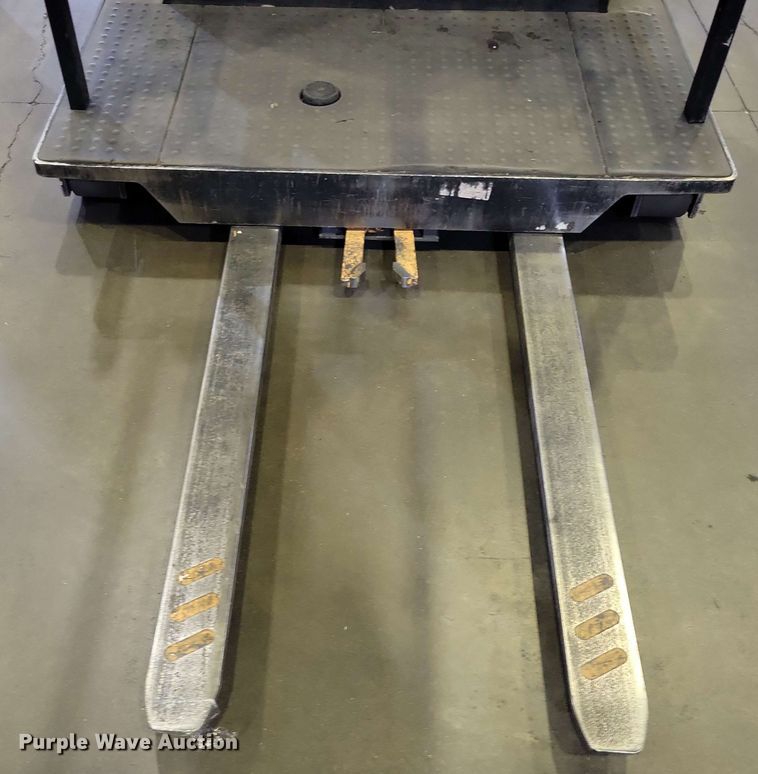 image for item DX7003 2016 Crown SP4050-30 order picker