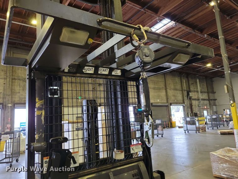 image for item DX7003 2016 Crown SP4050-30 order picker