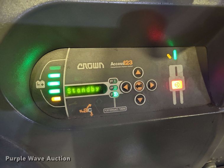 image for item DX7003 2016 Crown SP4050-30 order picker