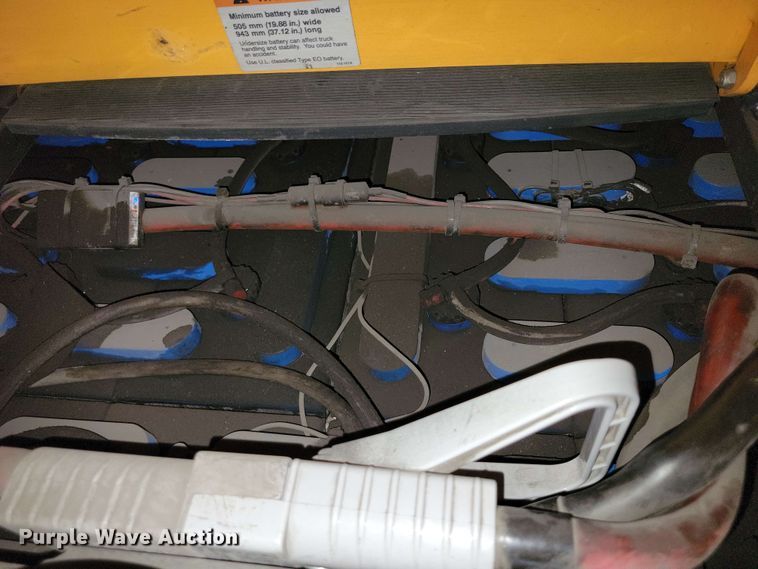 image for item DX7003 2016 Crown SP4050-30 order picker