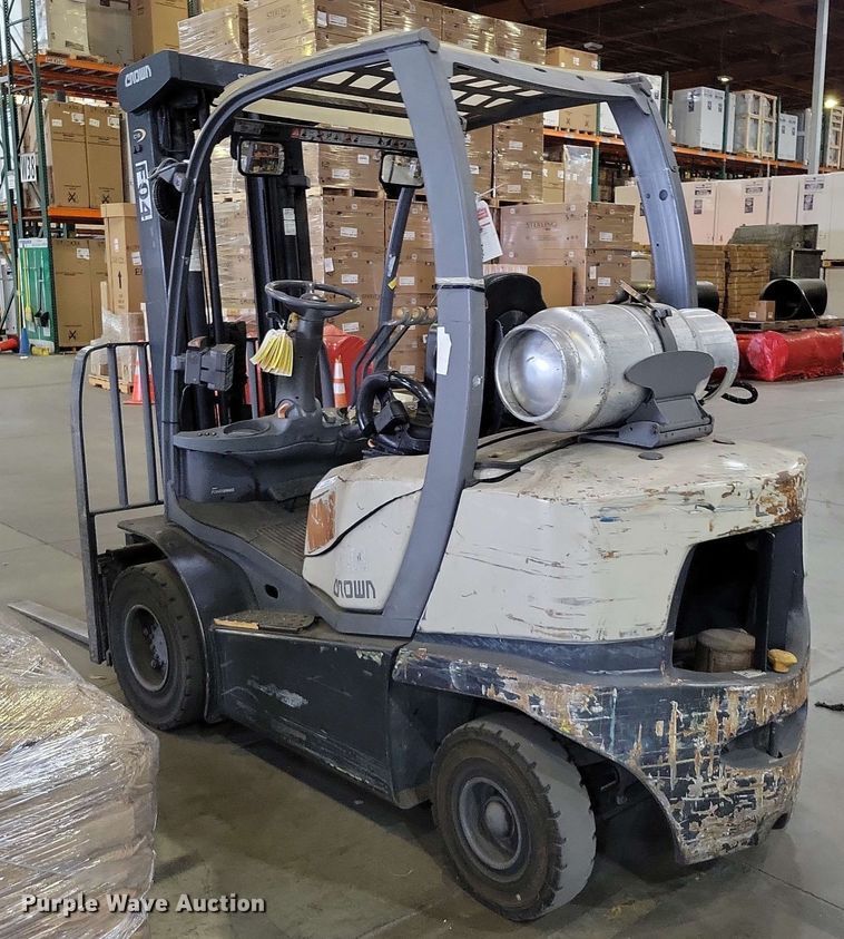 image for item DX7004 2016 Crown C51050-40 forklift
