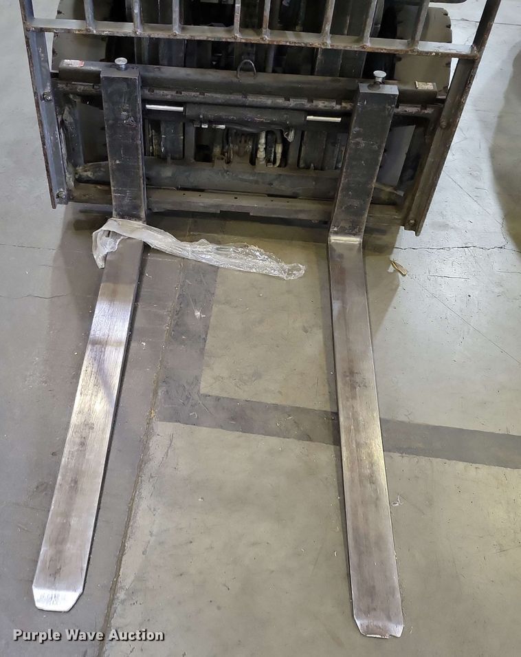 image for item DX7004 2016 Crown C51050-40 forklift