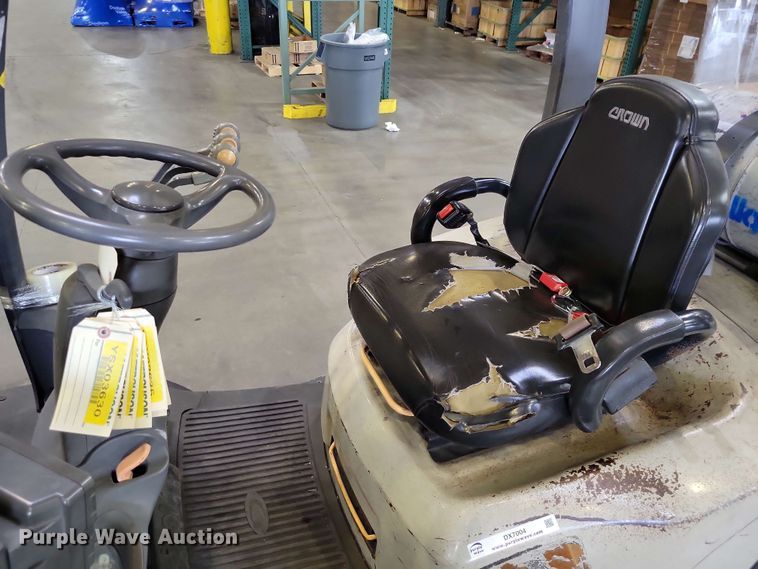 image for item DX7004 2016 Crown C51050-40 forklift