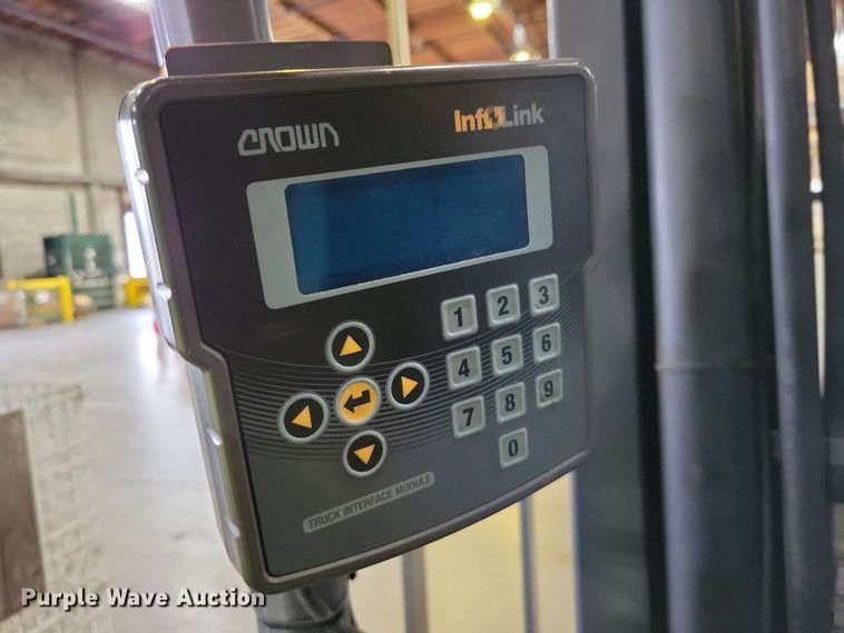 image for item DX7004 2016 Crown C51050-40 forklift