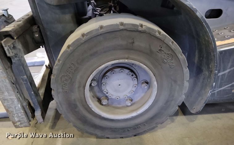 image for item DX7004 2016 Crown C51050-40 forklift