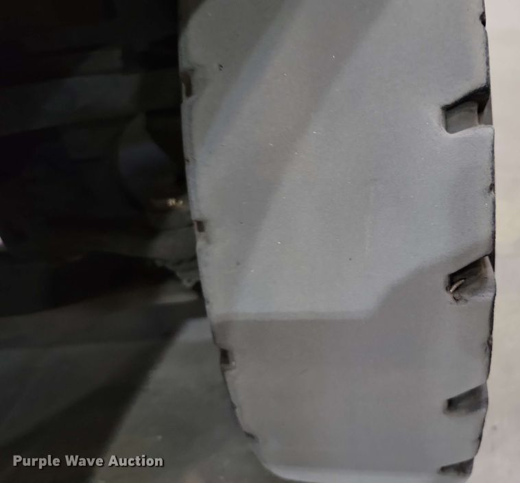 image for item DX7004 2016 Crown C51050-40 forklift