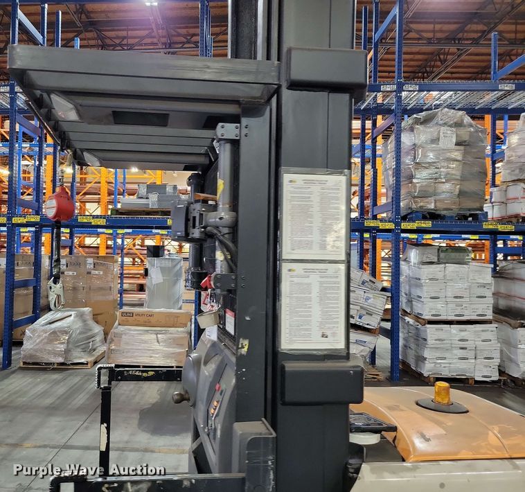 image for item DX7005 Crown SP 4000 order picker