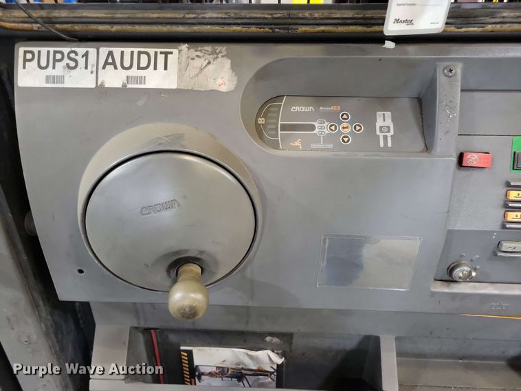 image for item DX7005 Crown SP 4000 order picker