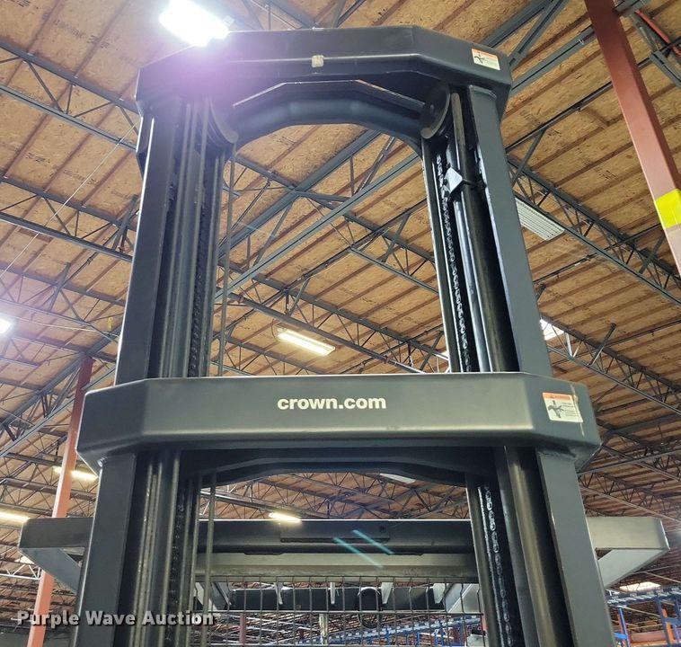 image for item DX7006 2016 Crown SP4050-30 order picker