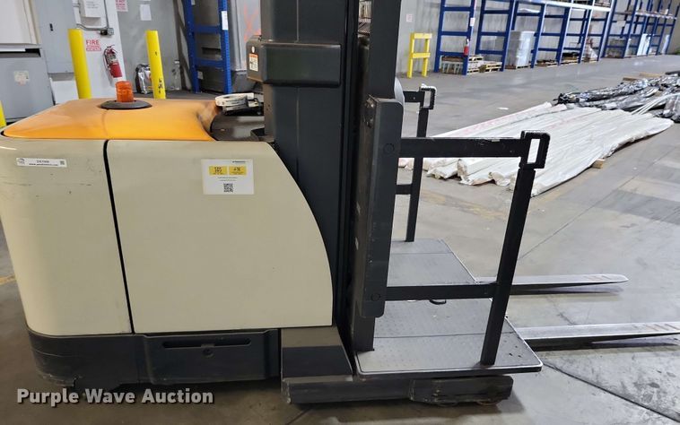 image for item DX7006 2016 Crown SP4050-30 order picker