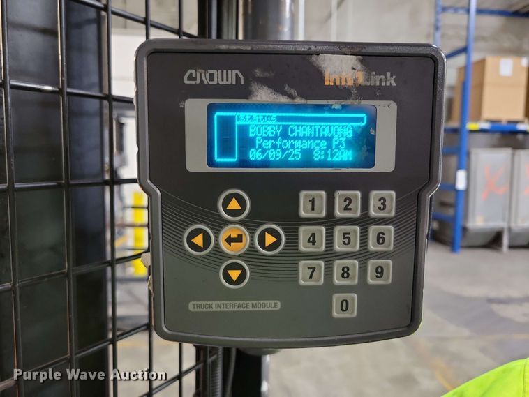 image for item DX7006 2016 Crown SP4050-30 order picker