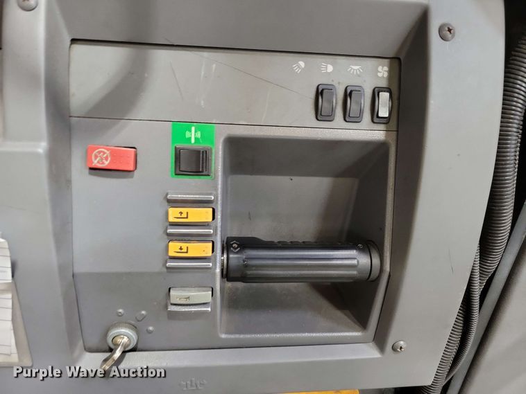 image for item DX7006 2016 Crown SP4050-30 order picker