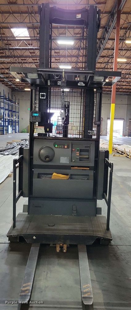 image for item DX7007 2016 Crown SP4050-30 order picker