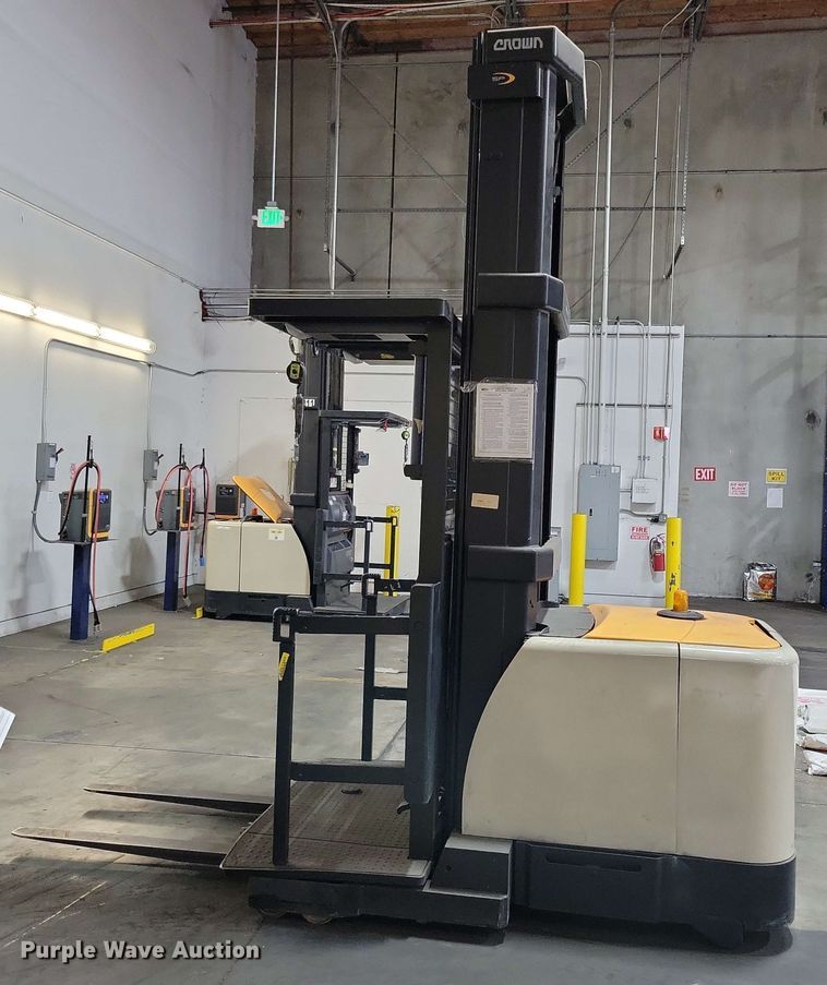 image for item DX7007 2016 Crown SP4050-30 order picker