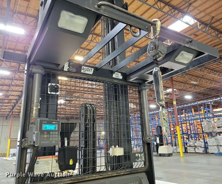 image for item DX7007 2016 Crown SP4050-30 order picker