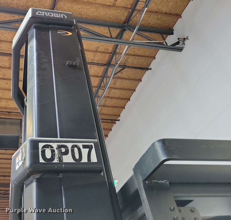 image for item DX7007 2016 Crown SP4050-30 order picker