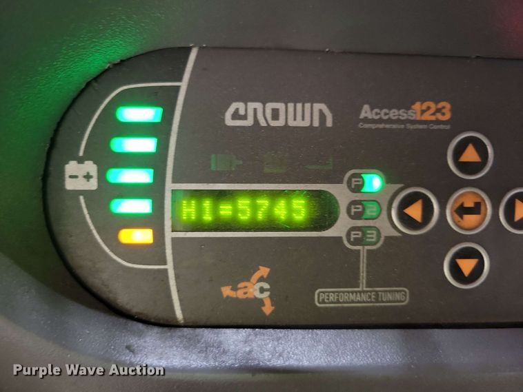 image for item DX7007 2016 Crown SP4050-30 order picker