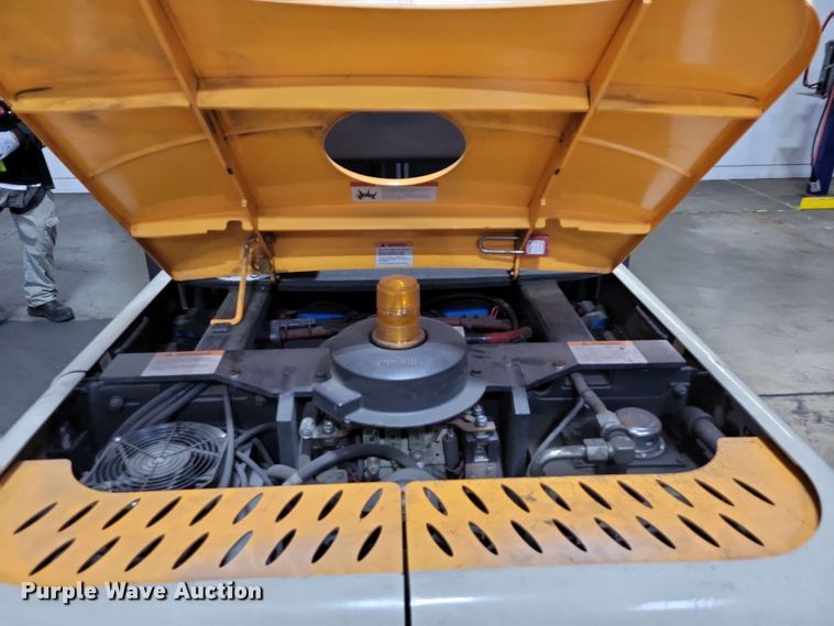 image for item DX7007 2016 Crown SP4050-30 order picker