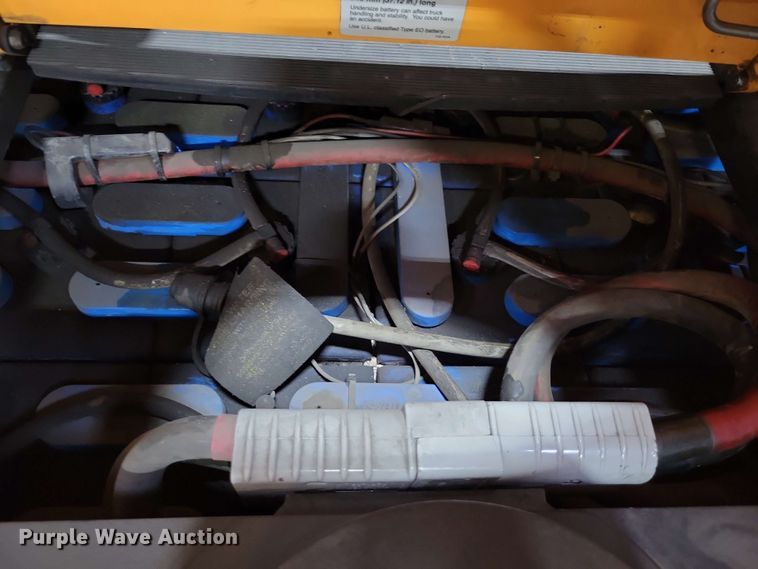 image for item DX7007 2016 Crown SP4050-30 order picker