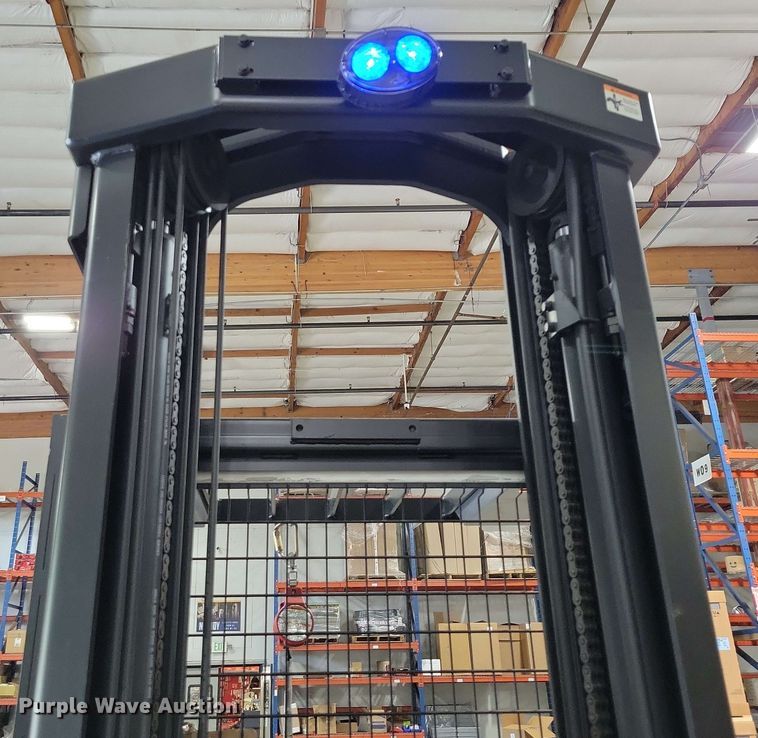 image for item DX7009 2017 Crown SP3520-30 order picker