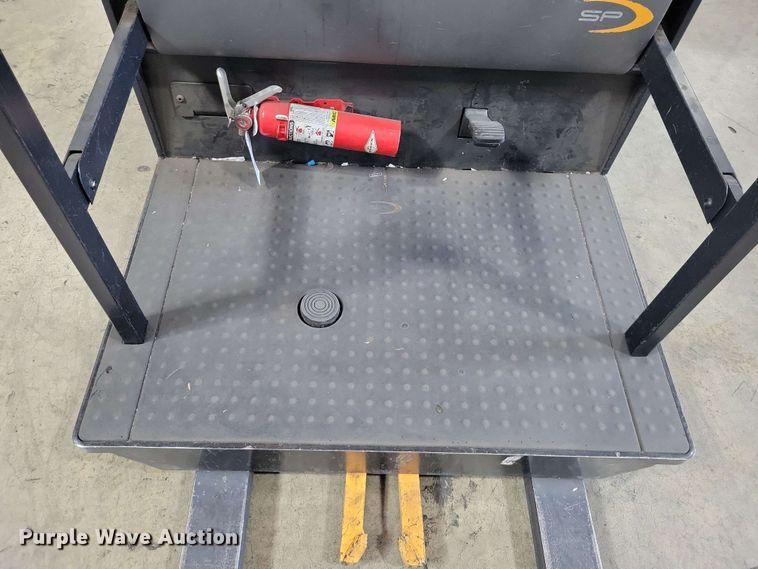 image for item DX7009 2017 Crown SP3520-30 order picker