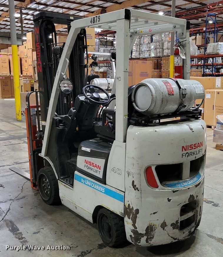 image for item DX7010 2015 UniCarriers CFS40 forklift