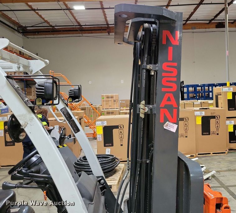 image for item DX7010 2015 UniCarriers CFS40 forklift