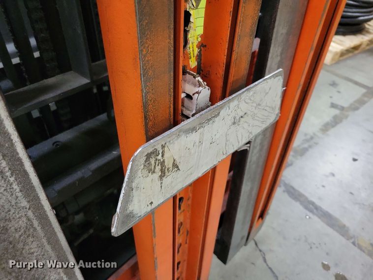 image for item DX7010 2015 UniCarriers CFS40 forklift